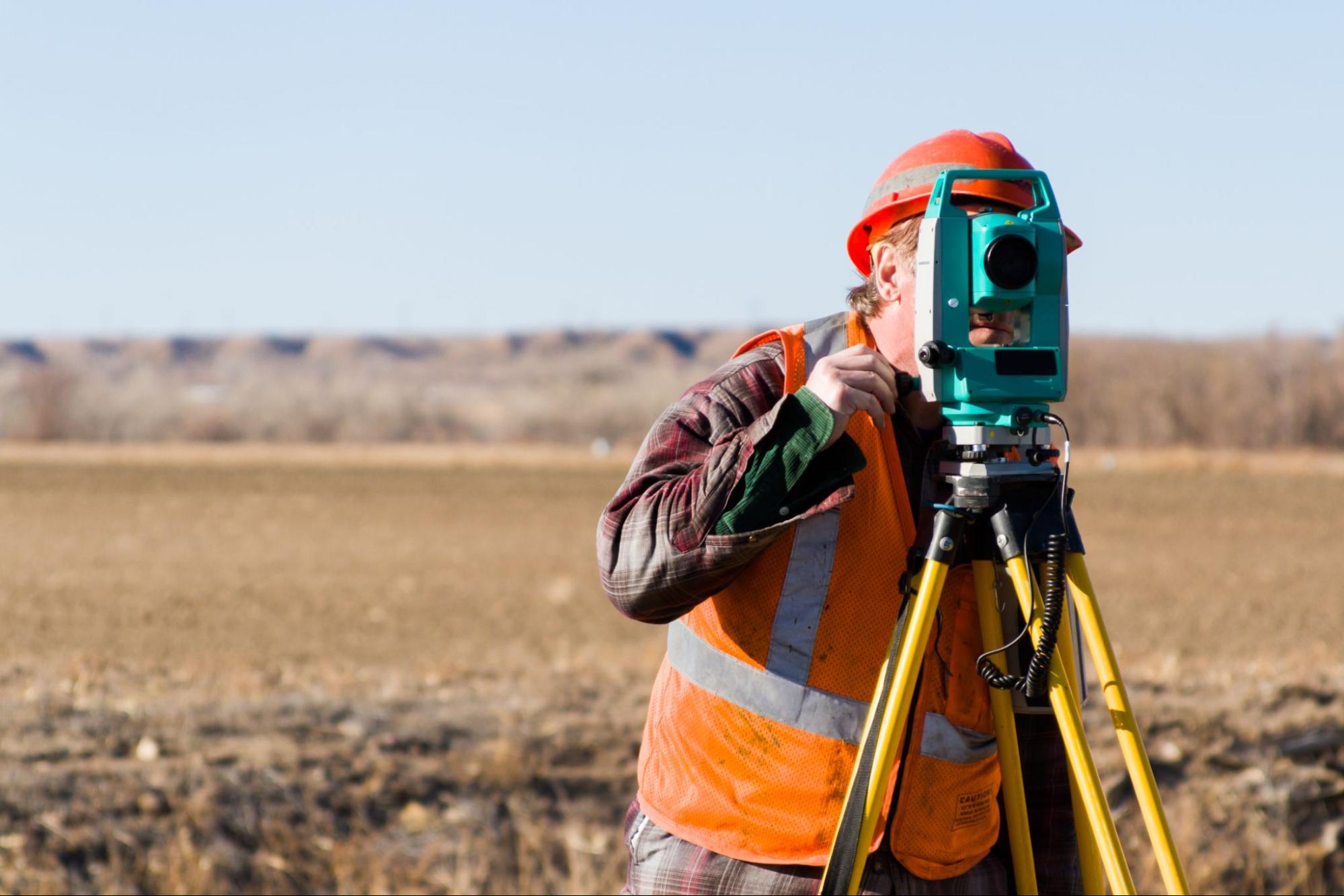 land surveyor
