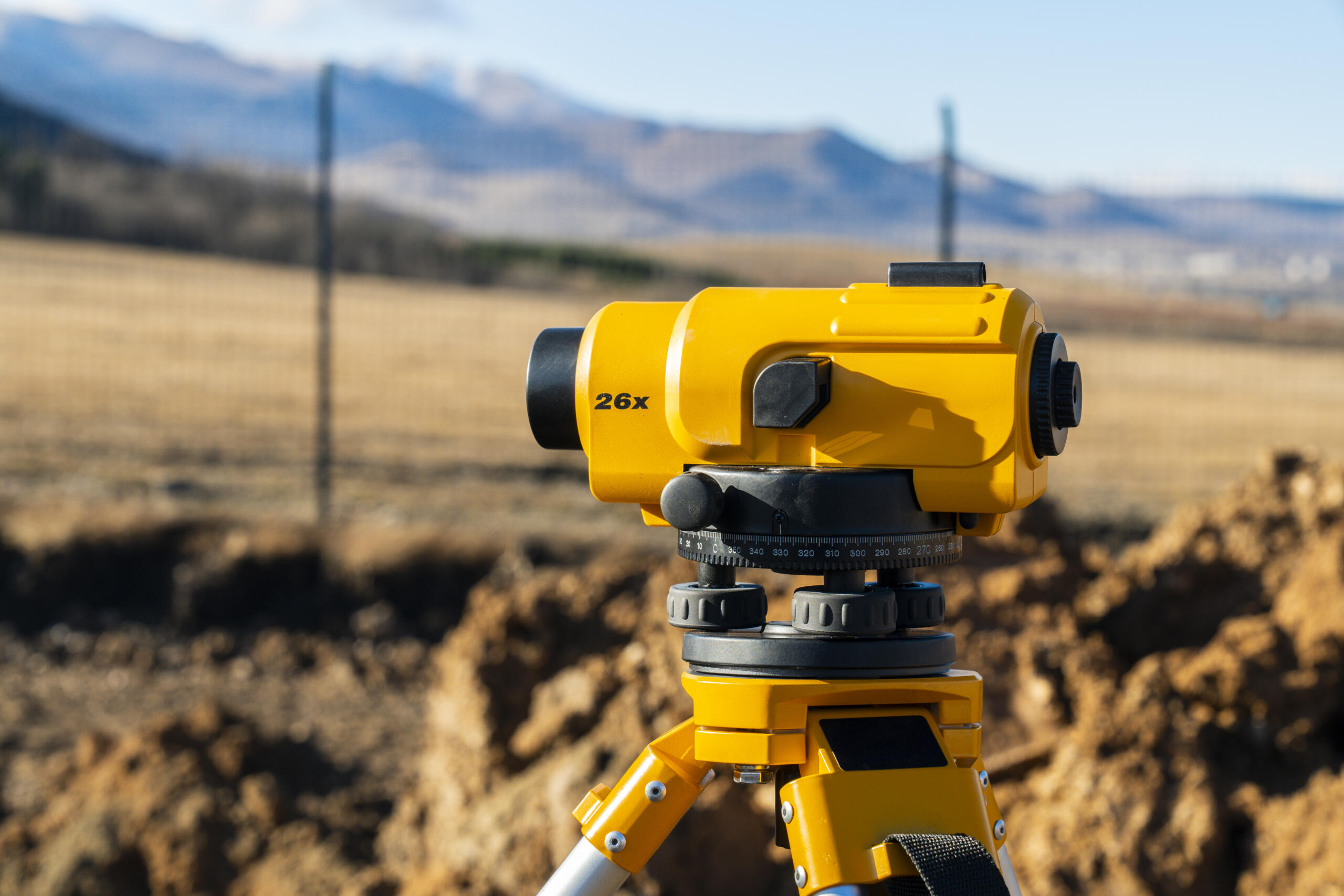 land surveyor's equipment